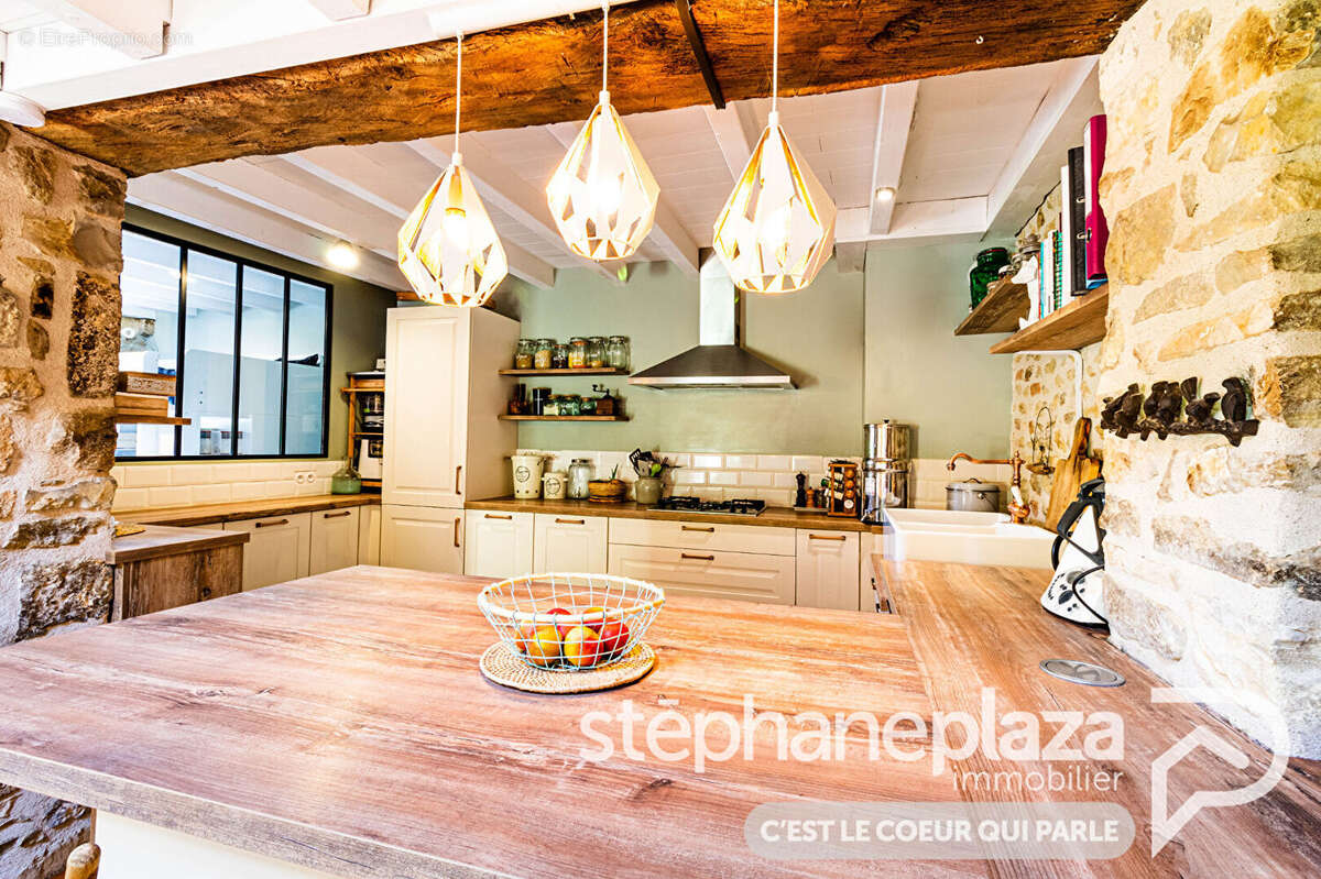Maison de village Val Revermont - Treffort - 4 pièces 94 m² - photo 2