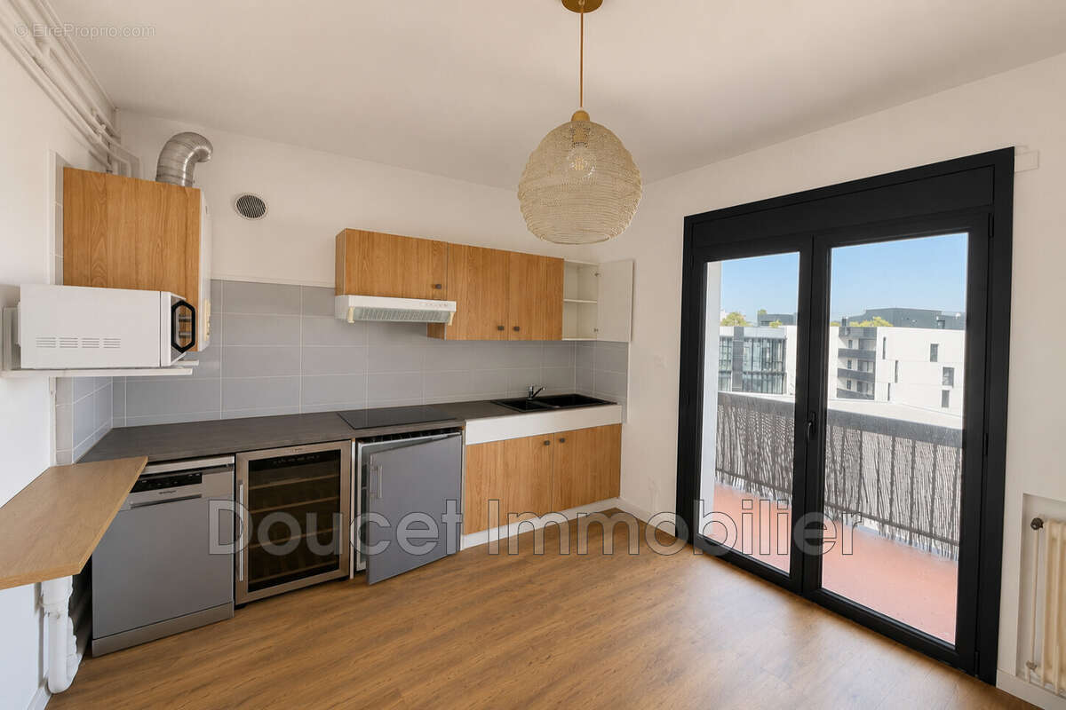 Appartement 94 m² à Beziers  - photo 2