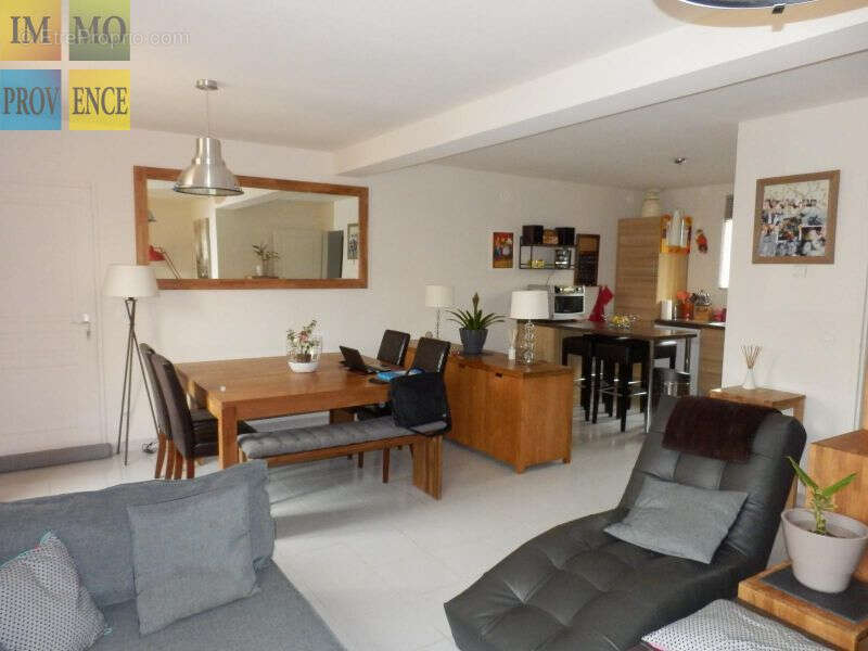 Maison 86 m² à Pertuis  - photo 3