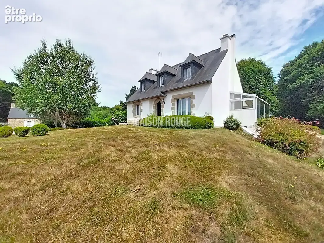 Pludual ,belle propriété familiale avec 4 chambres, gîte et 4 800 m² de terrain - photo 19