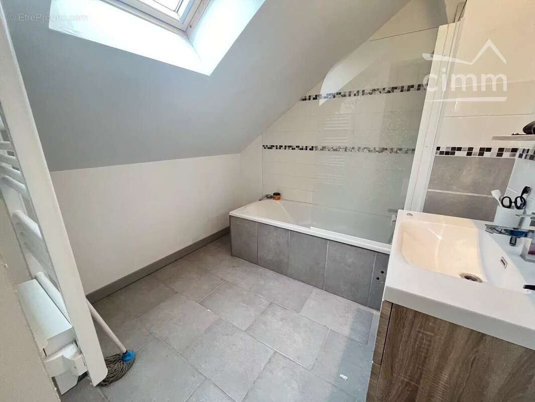 Maison à LES TOUCHES