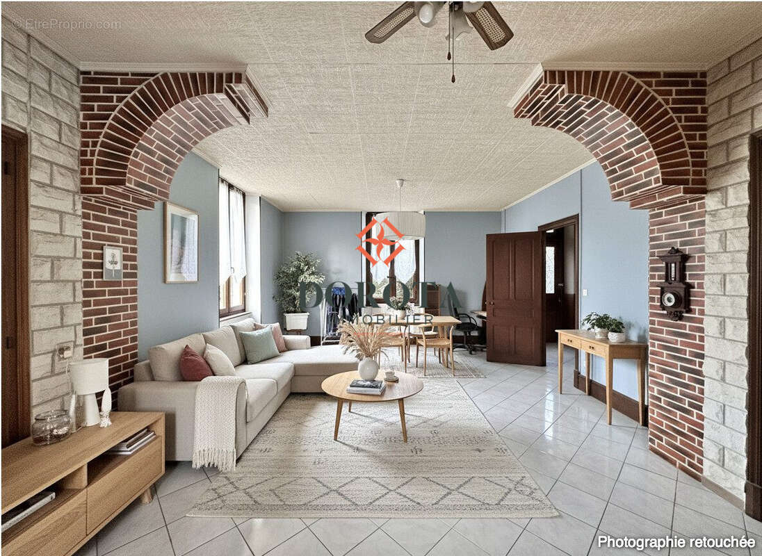 Maison 300 m² à Saint-Pierre-D'allevard  - photo 2