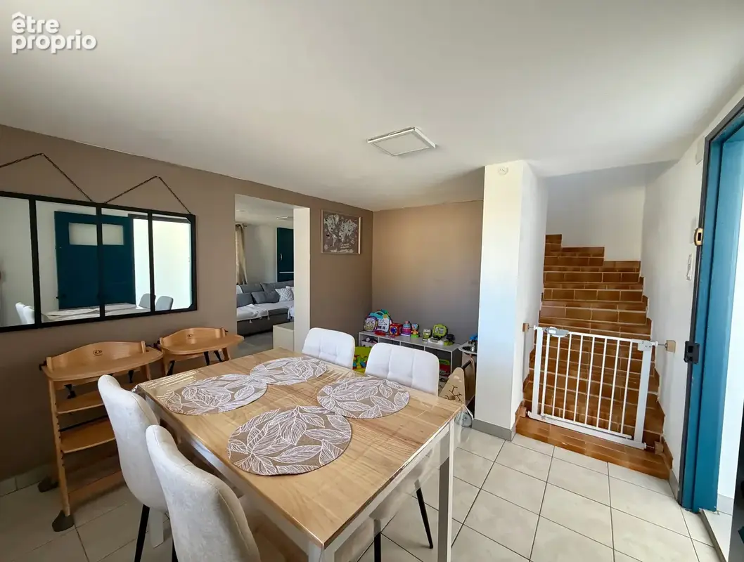 Maison avec terrain constructible de 577m2 - photo 5