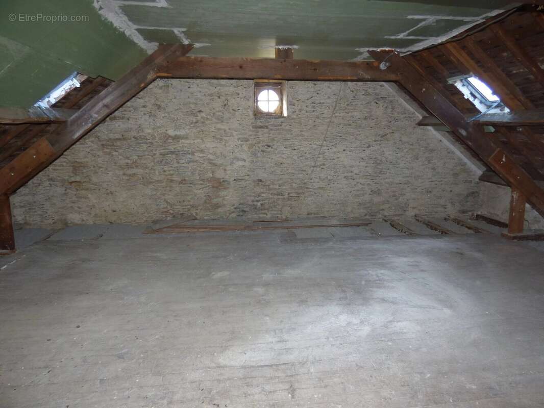 Maison à CARHAIX-PLOUGUER