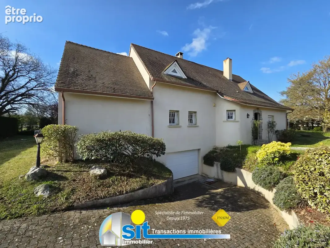 Villa 212 m2 sur les hauteurs de Roussillon   Calme absolu   Piscine   Terrain 1 616 m2 - photo 6