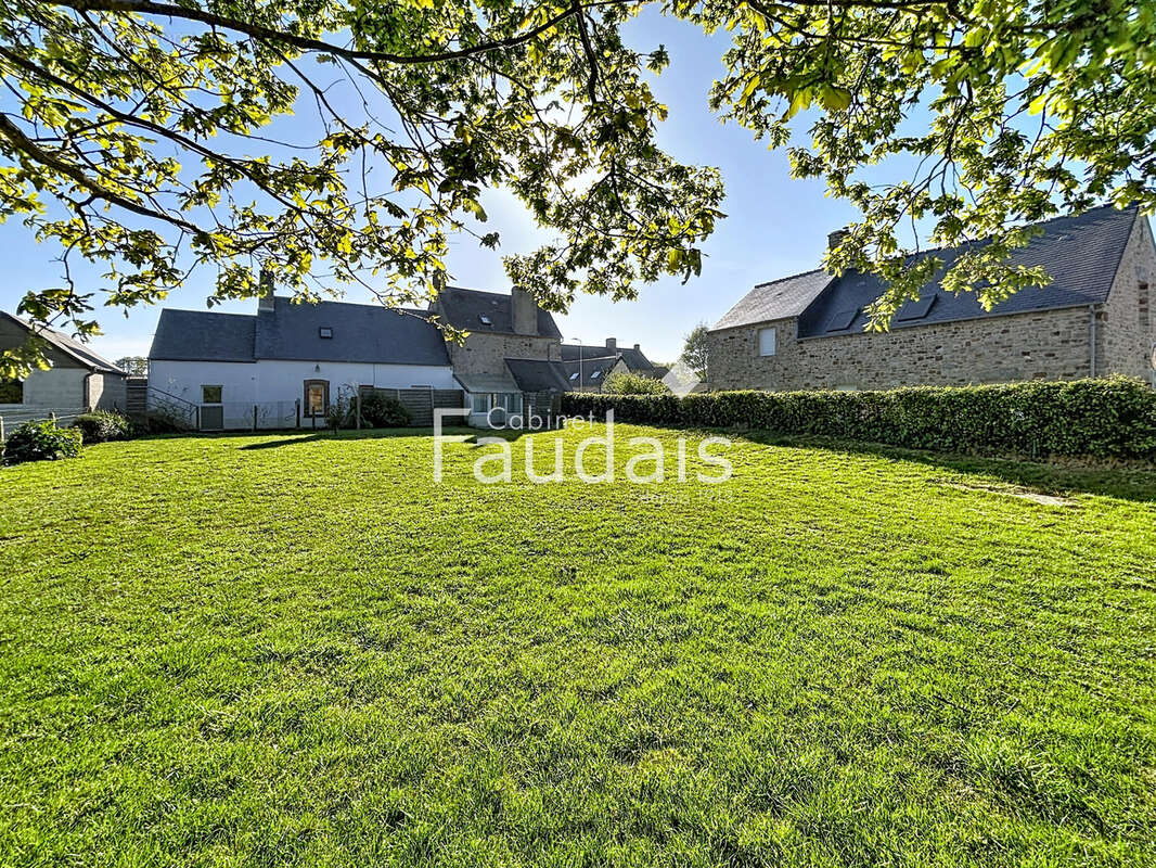 Maison à DOVILLE