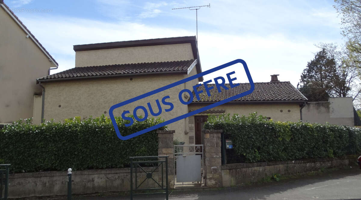 Maison à VILLEFRANCHE-DE-ROUERGUE