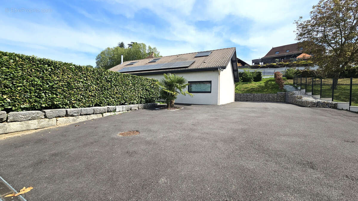 Maison à SAINT-GENIX-SUR-GUIERS