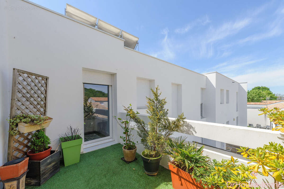 Appartement à ANGOULINS