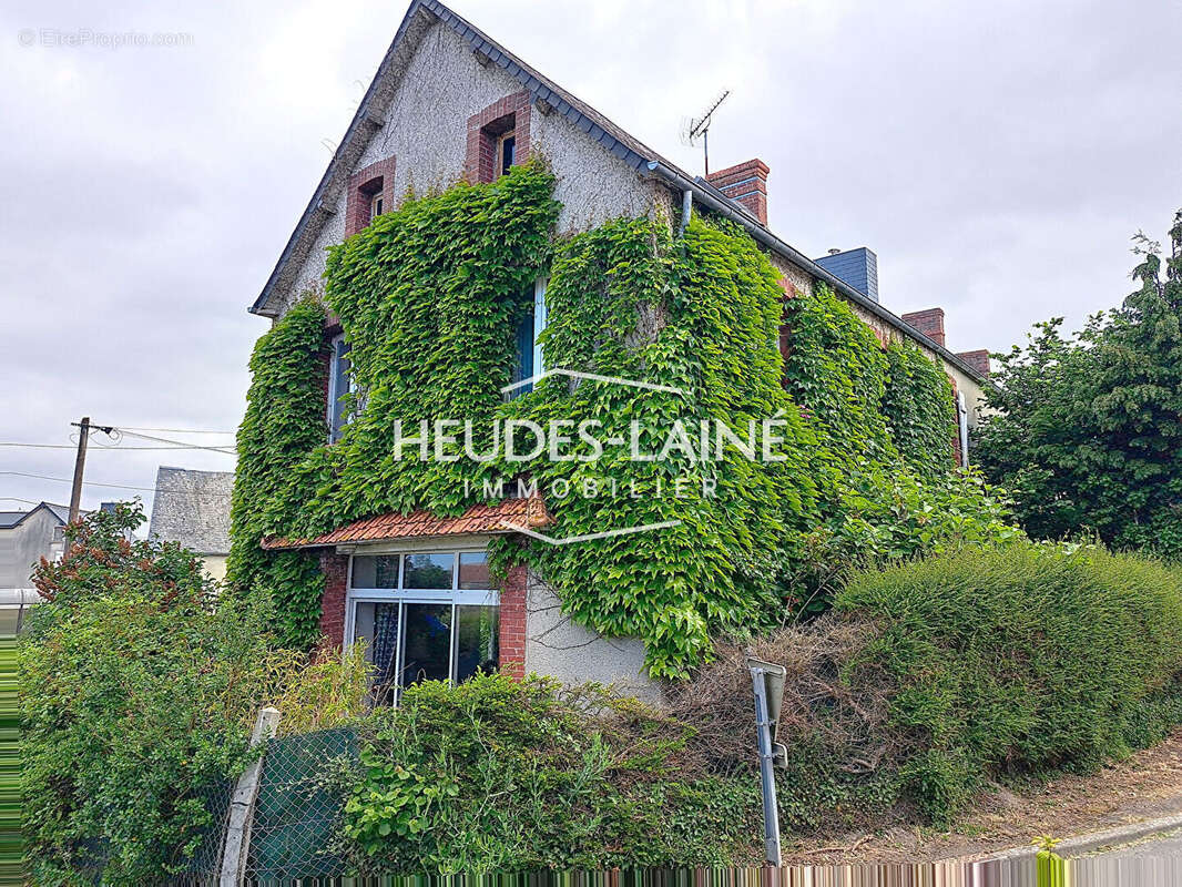 Maison à BREHAL