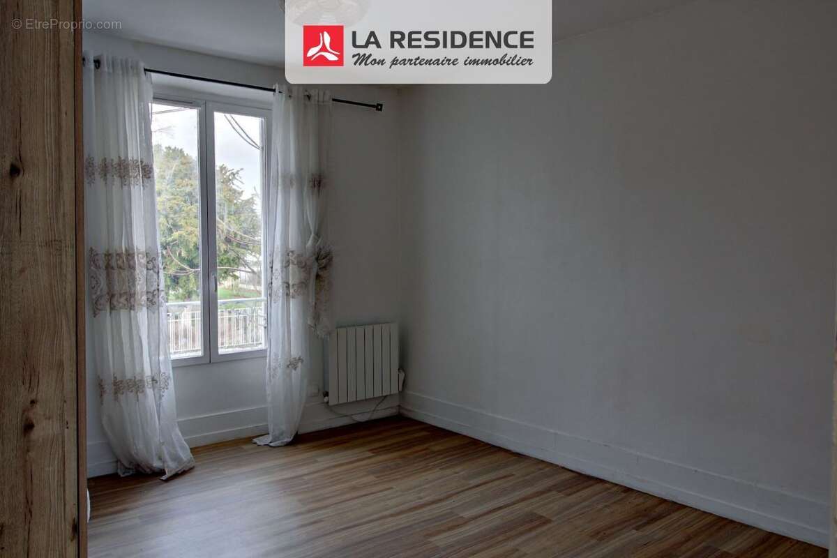 Maison à LES MUREAUX