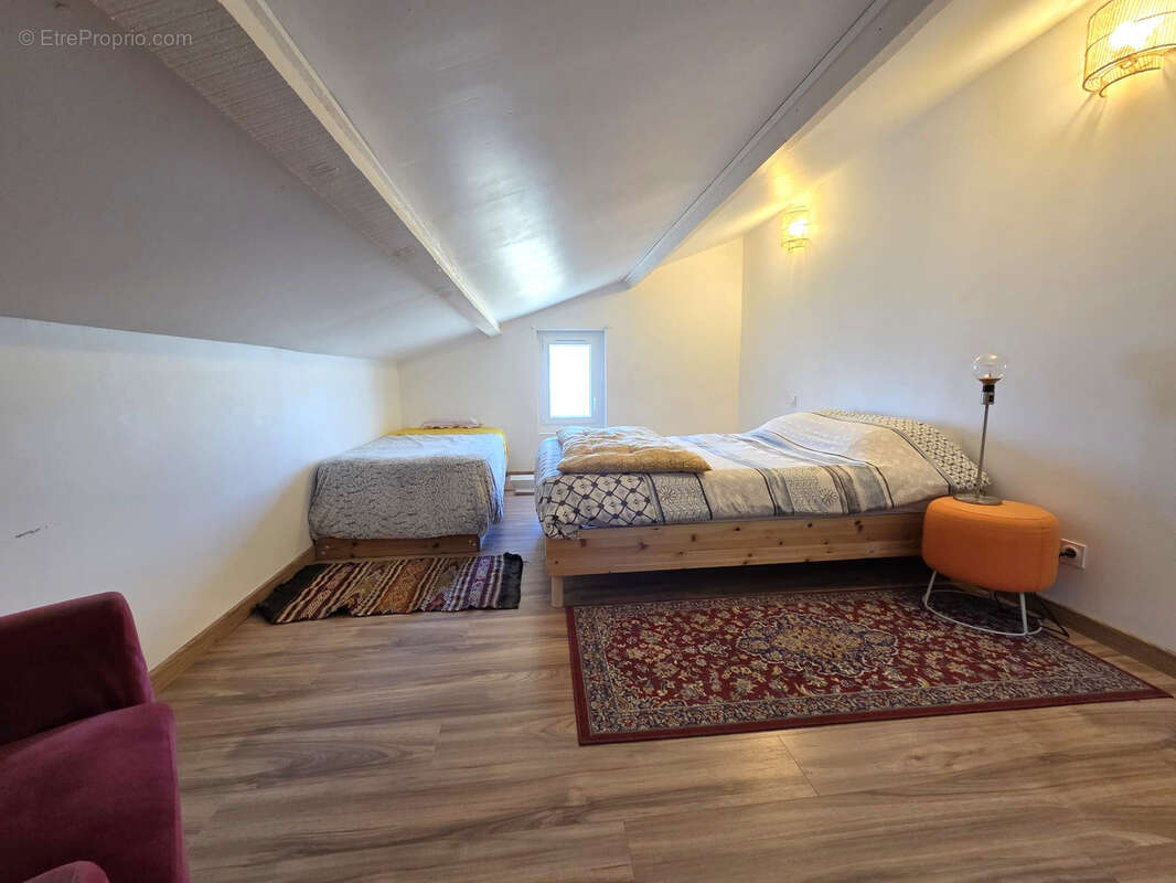 Appartement DUPLEX 224 m2 habitables terrain 408 m2 EXCELLENT ETAT - photo 9