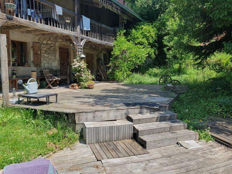 Maison à ARACHES-LA-FRASSE