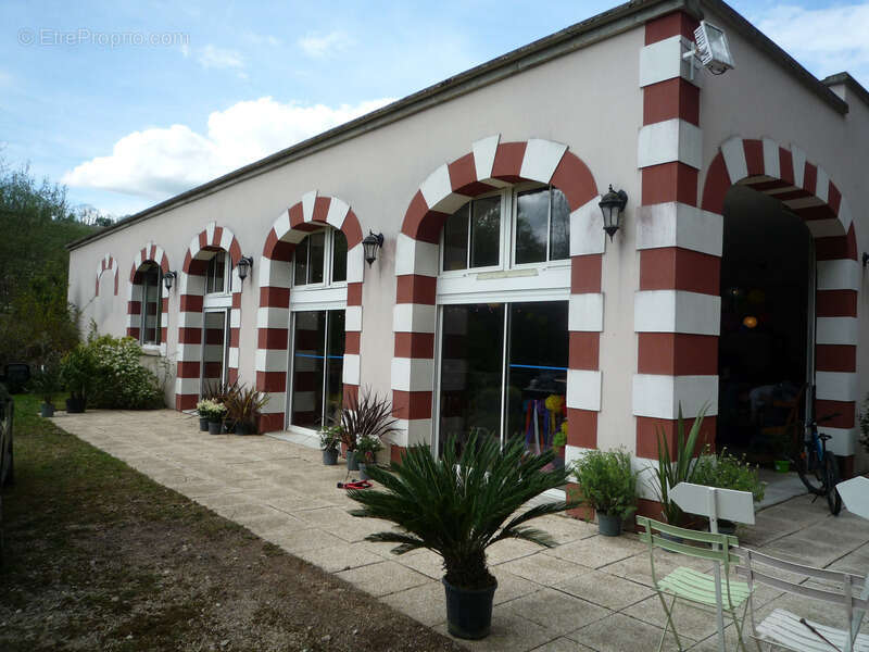 Maison à JAULGONNE