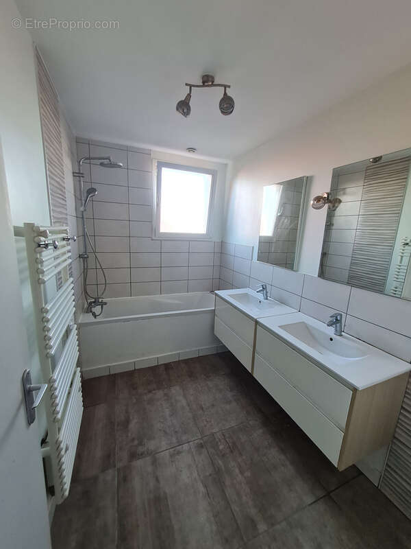 Appartement à CARAMAN