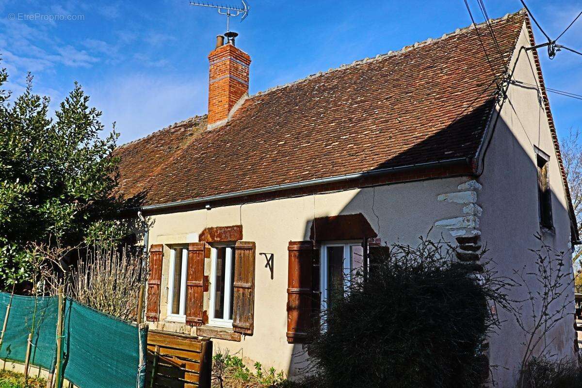 Maison à SURY-ES-BOIS