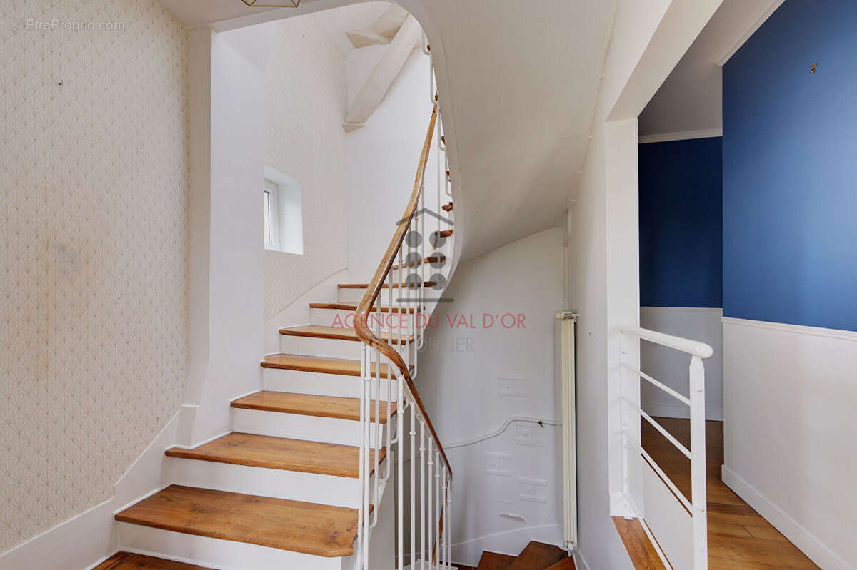 Appartement à LOUVECIENNES