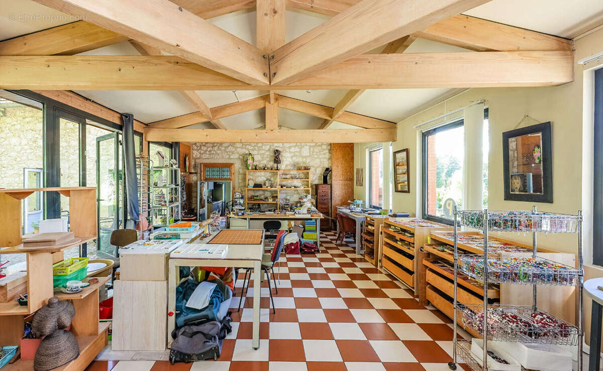 Maison à CAHUZAC-SUR-VERE