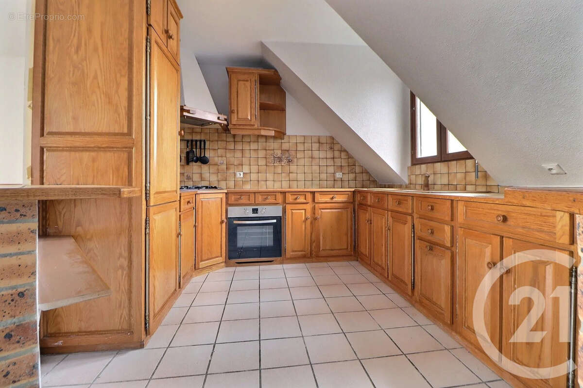 Maison 171 m² à Aulnay-Sous-Bois  - photo 5