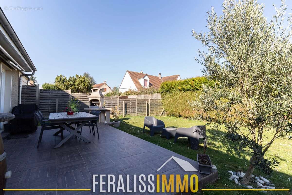 Maison à COURDIMANCHE