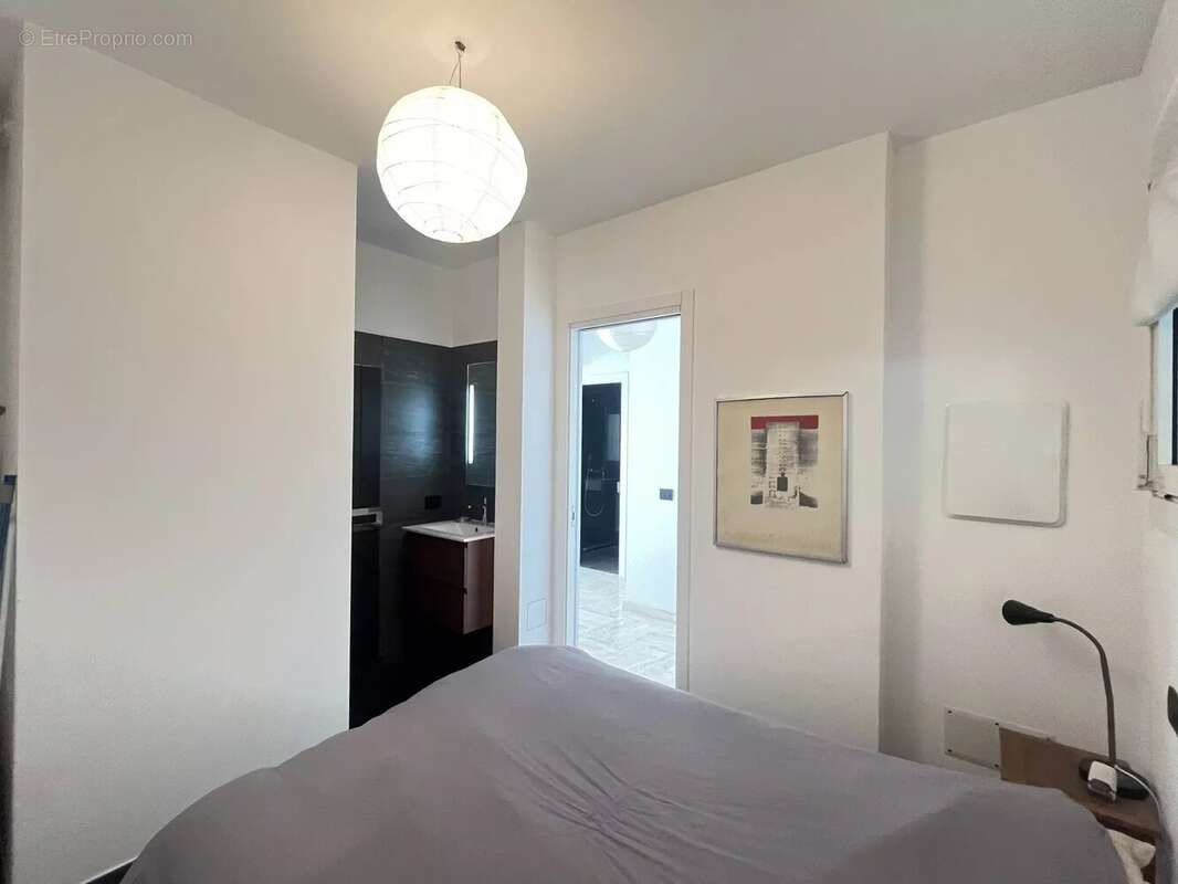 Appartement à EZE
