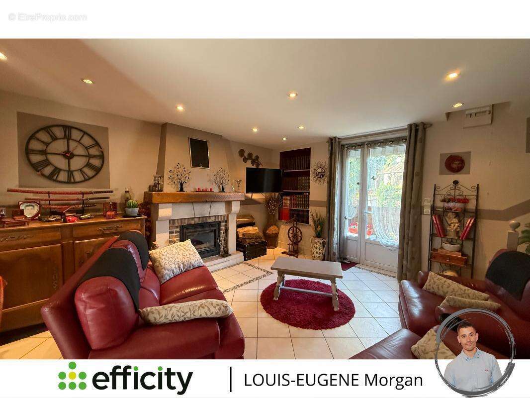 Maison à AVAILLES-LIMOUZINE