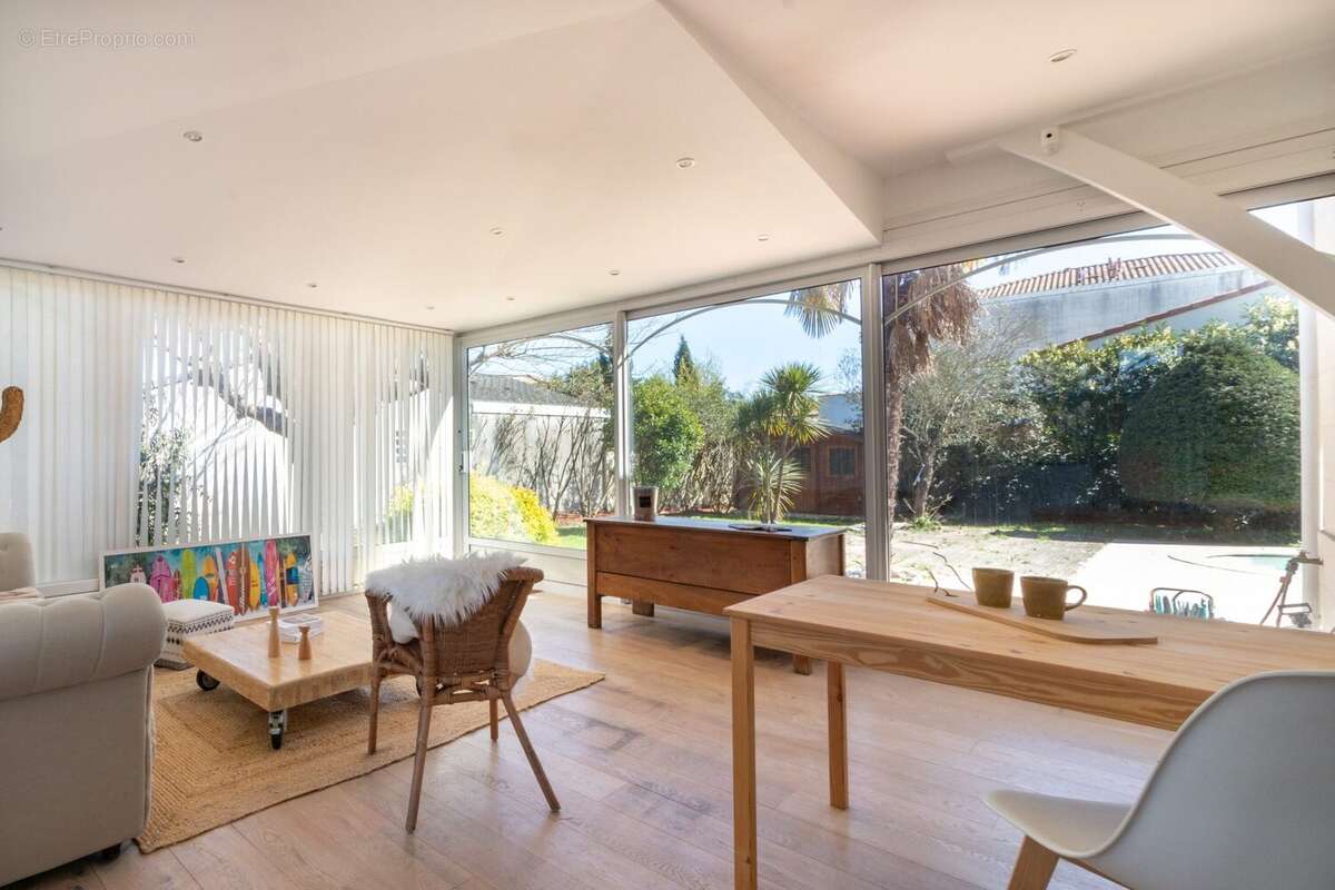 Maison à LE BOUSCAT