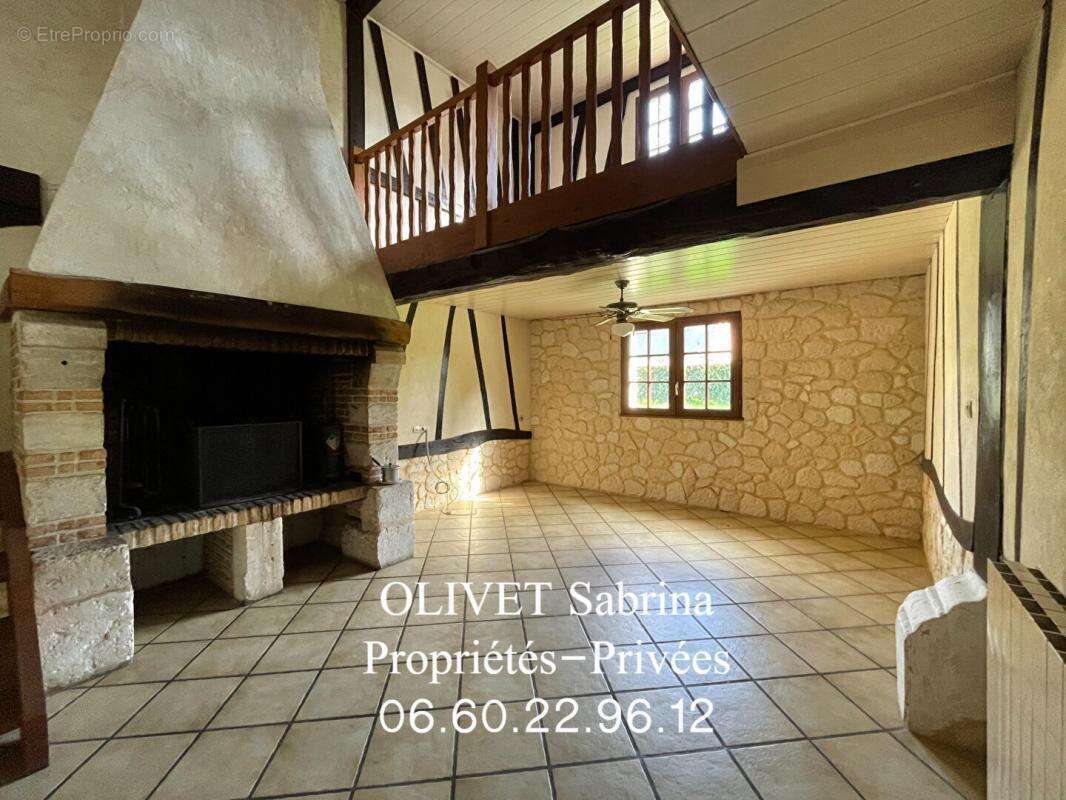 Maison à LA TRINITE-DE-THOUBERVILLE