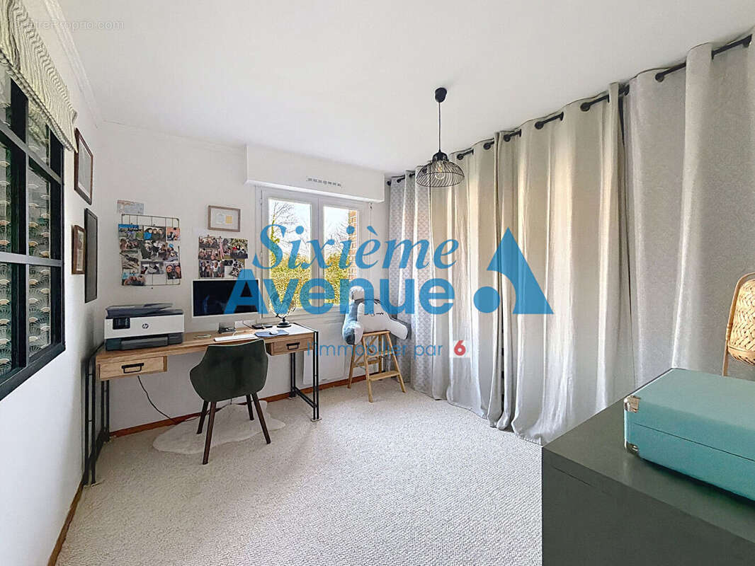Maison Bonningues Les Ardres 6 pièce(s) 152 m2 - photo 8