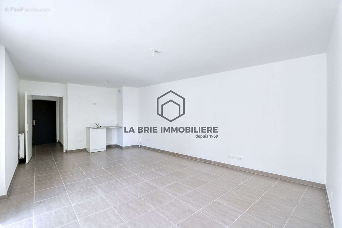 Appartement à CHENNEVIERES-SUR-MARNE