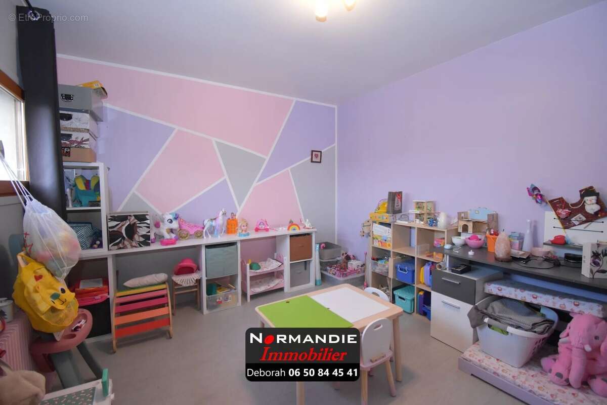 Maison familiale 115 m² –  3 chambres + 1 chambre d'enfant ou bureau – Jardin clos – Secteur recherché de Maromme - photo 14