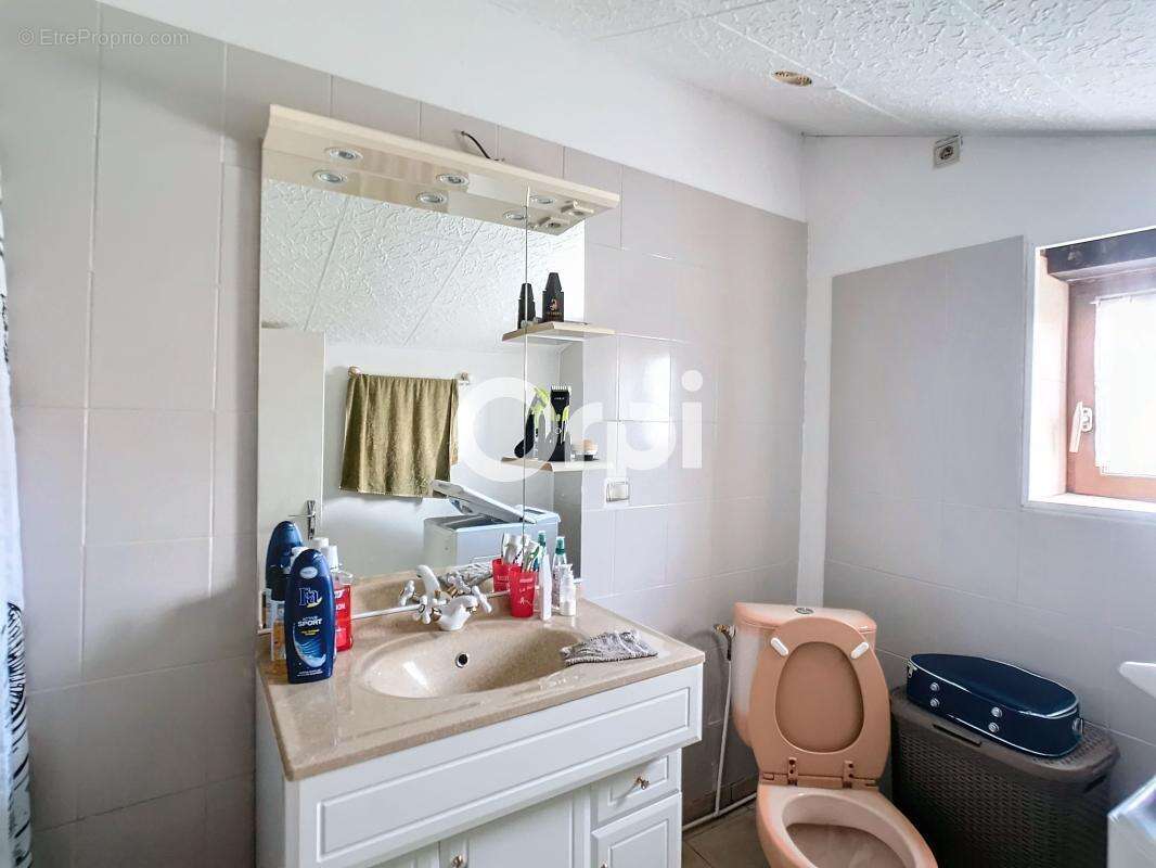 SAINT ANGEL Maison à Vendre 100m2 trois chambres - photo 10