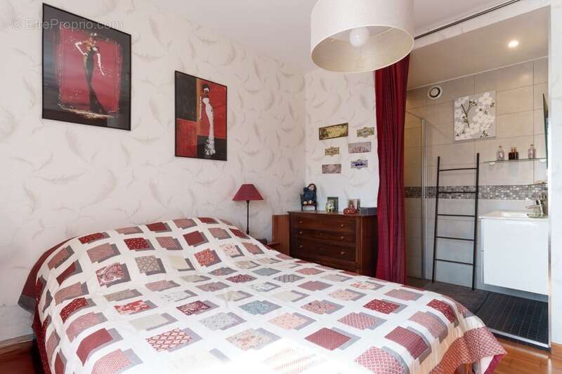 Maison à vendre 8 pièces SAINT CYR SUR LOIRE (37) - photo 6