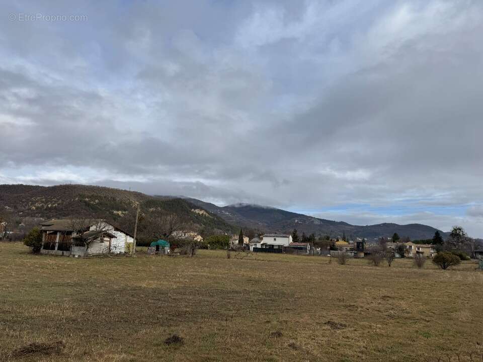 Terrain à DIGNE-LES-BAINS
