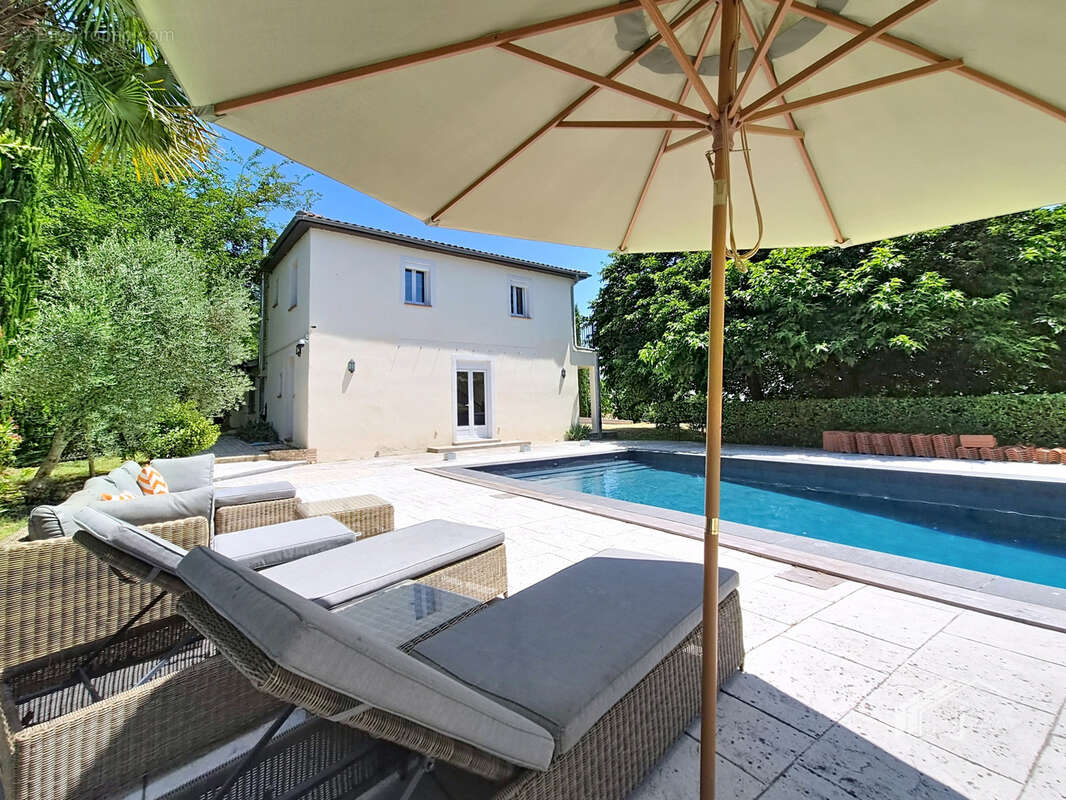 Maison à LE CASTERA
