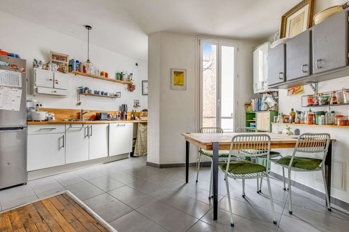 Appartement à CLICHY