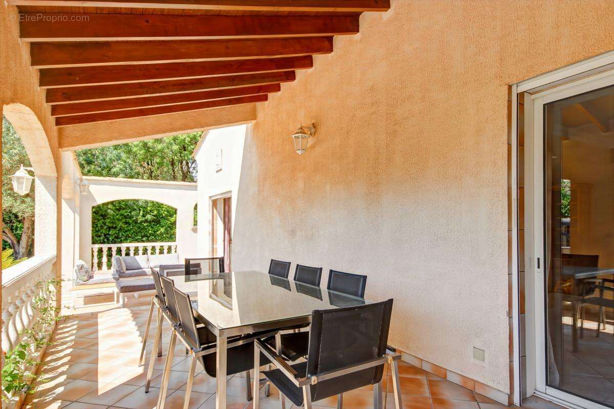 Maison à SAINT-JEAN-DE-VEDAS