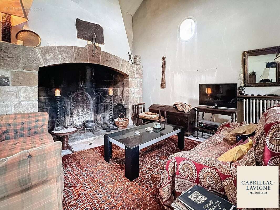 Appartement à VERNOU-LA-CELLE-SUR-SEINE