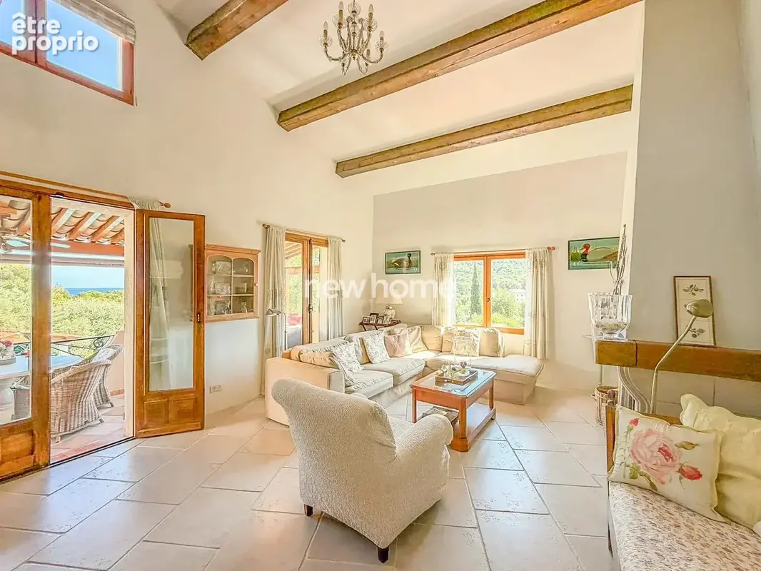 Élégante Villa Provençale avec Vue Mer - photo 6
