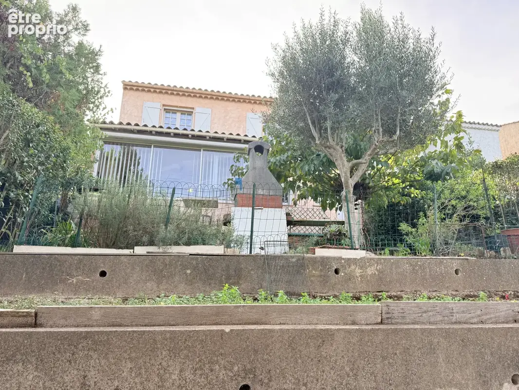 Maison sur 2 niveaux proche centre de roquebrune - photo 5