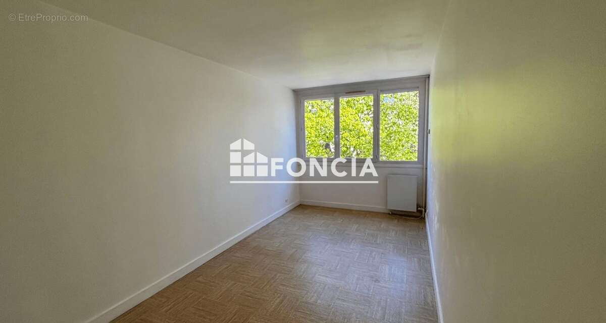 Appartement à VILLENEUVE-SAINT-GEORGES