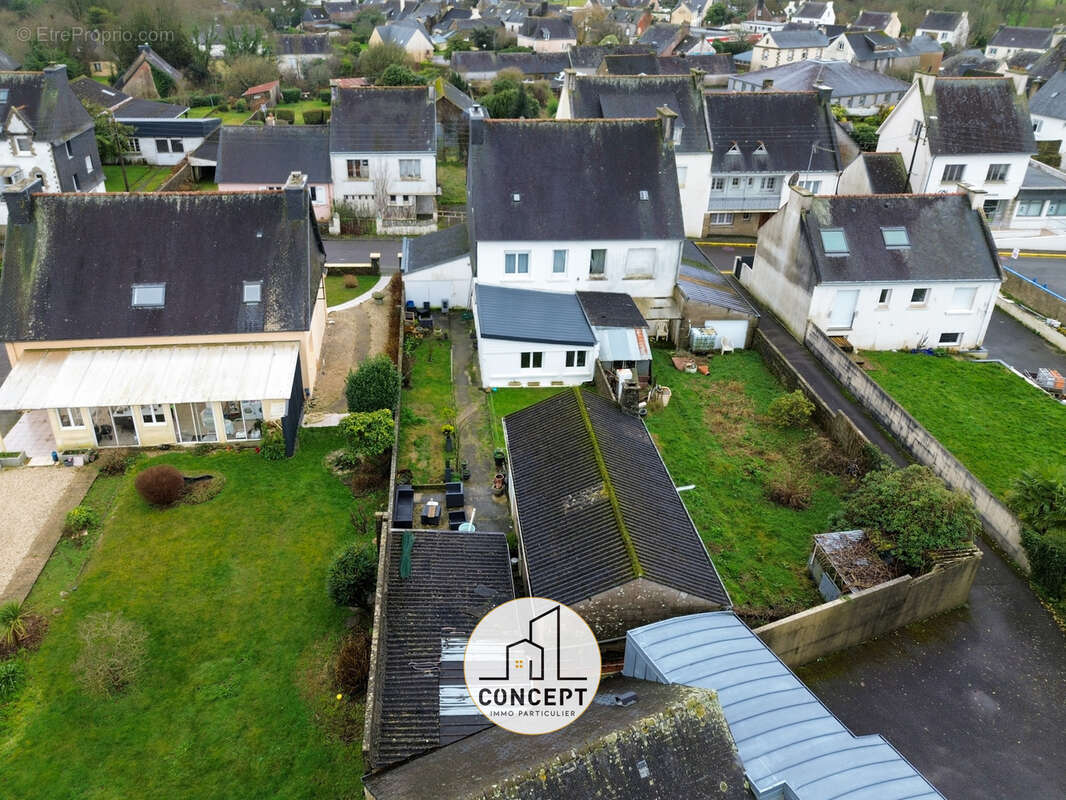 Maison à CORAY