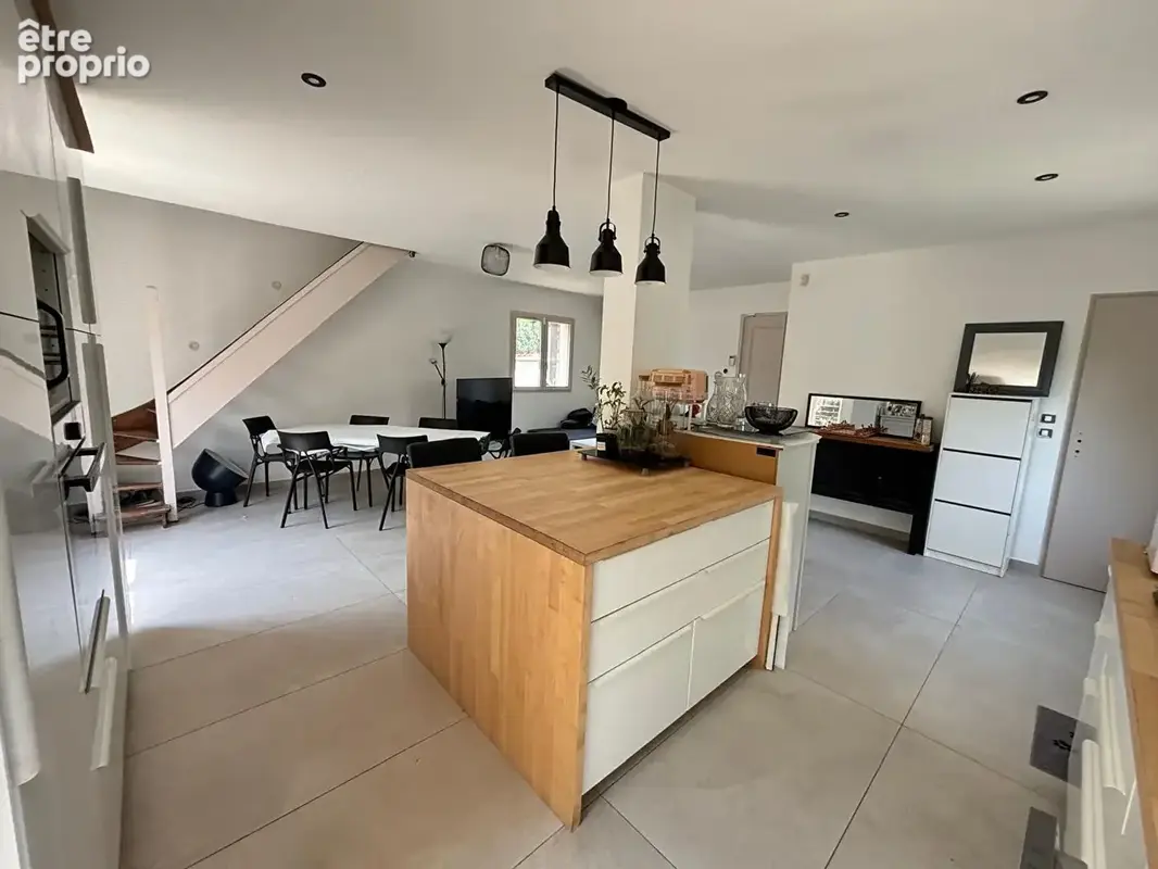 Belle Maison rénovée de 80 m² - cave de 45 m² sur terrain de 300 m² - Francheville-le-Bas - photo 4