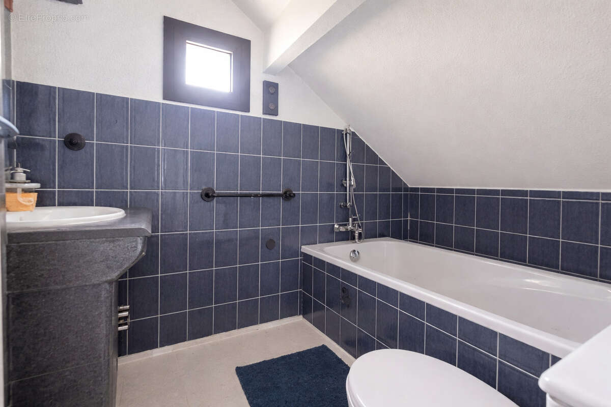 Maison à OZOIR-LA-FERRIERE