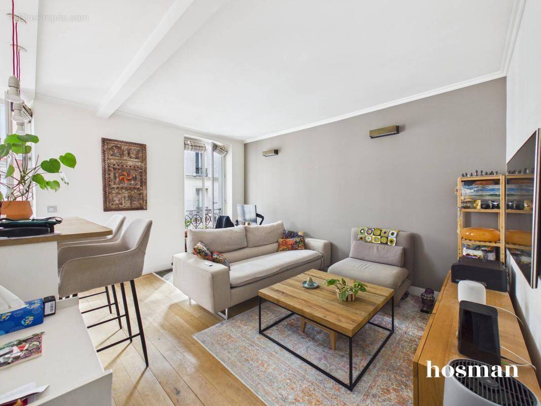 Appartement à PARIS-18E