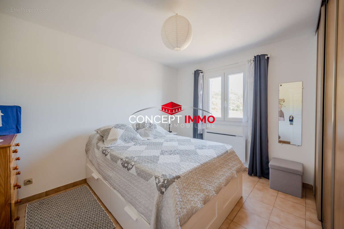 Maison T4 de 120 m2 bâtie en 1990 sur une parcelle de 505 m2 - photo 8