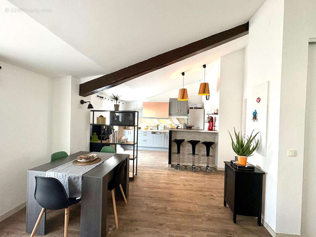 Appartement à PUGET-SUR-ARGENS