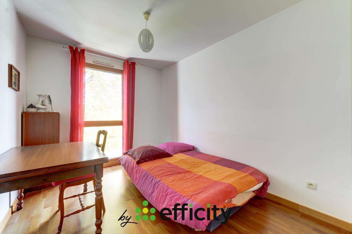 Appartement à SAINT-BONNET-DE-MURE