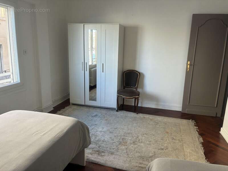Appartement à MARSEILLE-7E