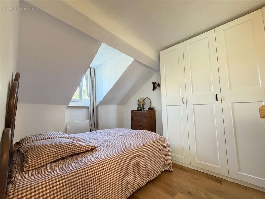 Appartement à SAINT-MAUR-DES-FOSSES